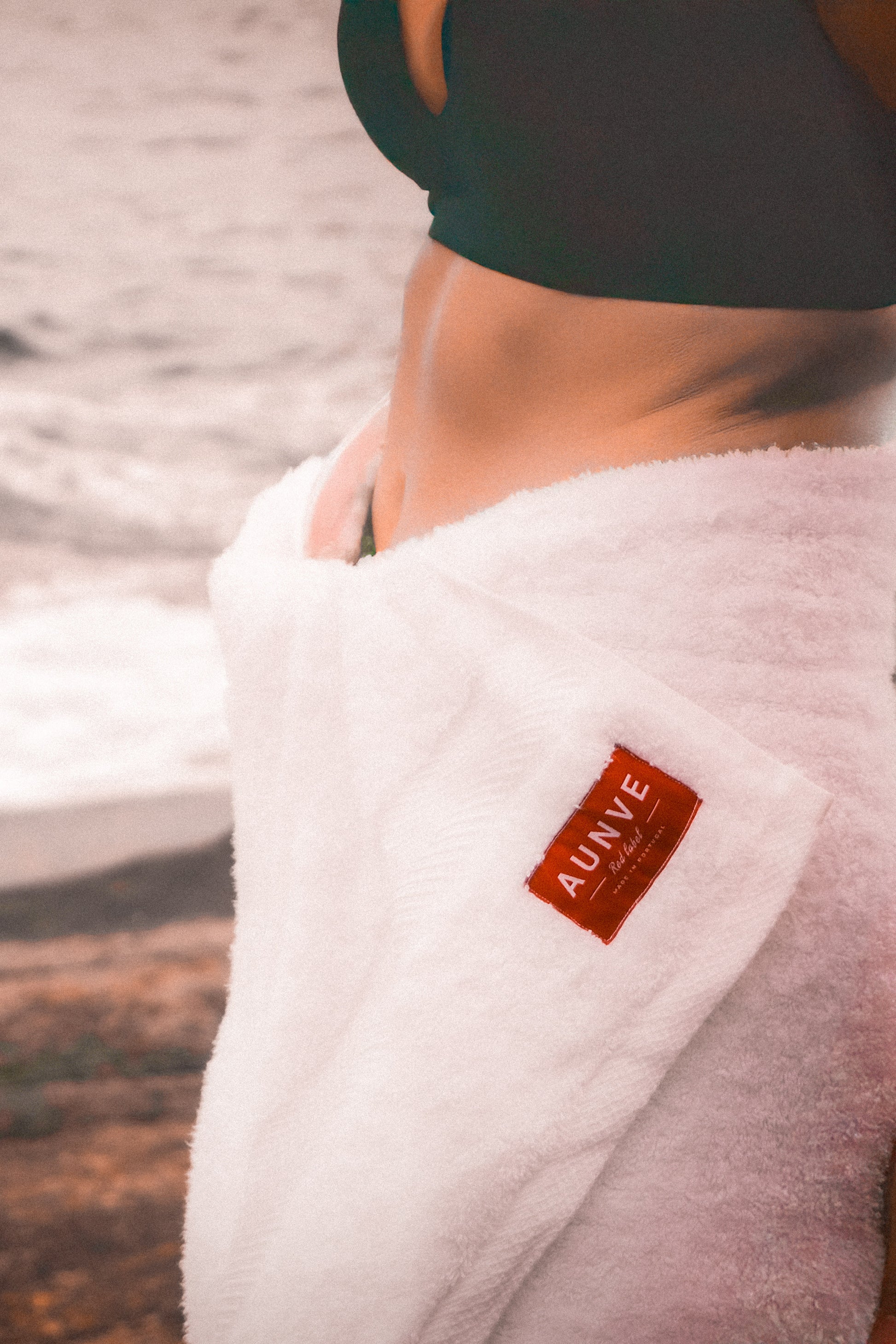 Red Label White Bath Towel